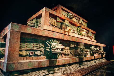 Templo asteca de máquina de fenda online